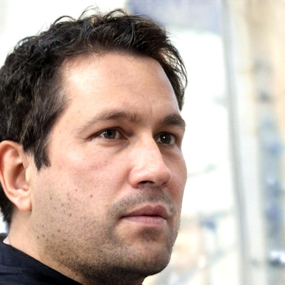 Portrait professionnel de Dimitri Lemarchand, directeur associé